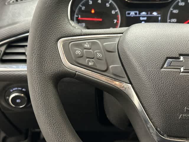 2019 Chevrolet Cruze photo 17 of 32