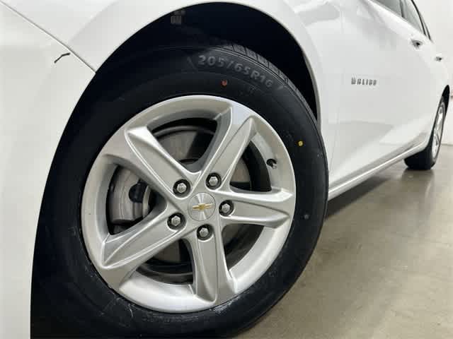 2024 Chevrolet Malibu LT Summit White at AutoNation Chevrolet Gulf Fwy