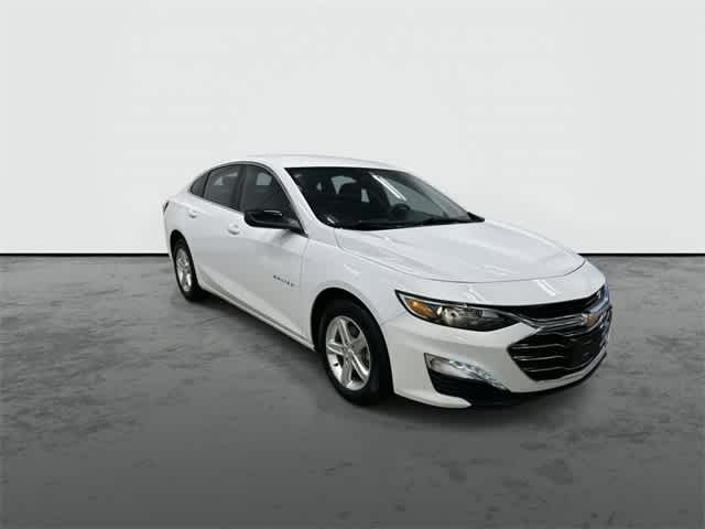 2024 Chevrolet Malibu LT Summit White at AutoNation Chevrolet Gulf Fwy