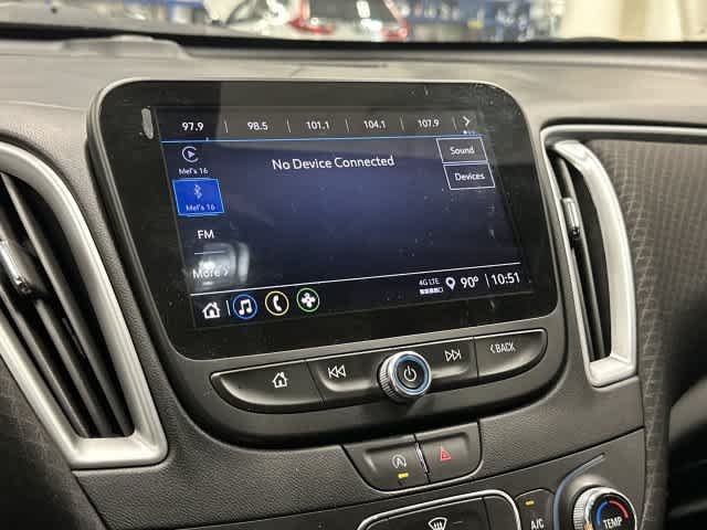 2022 Chevrolet Malibu photo 22 of 32