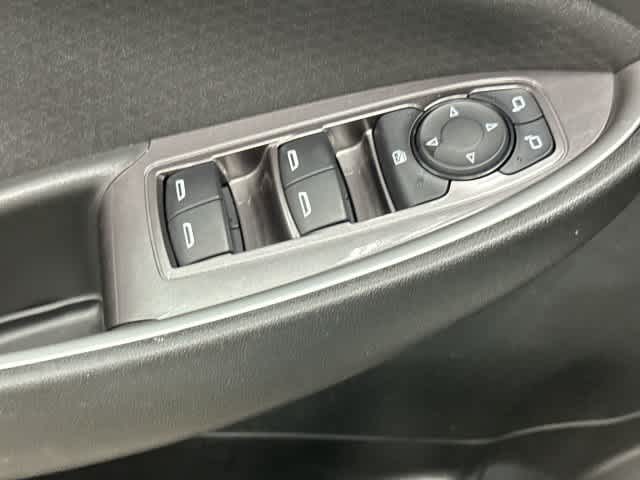 2022 Chevrolet Malibu photo 20 of 32