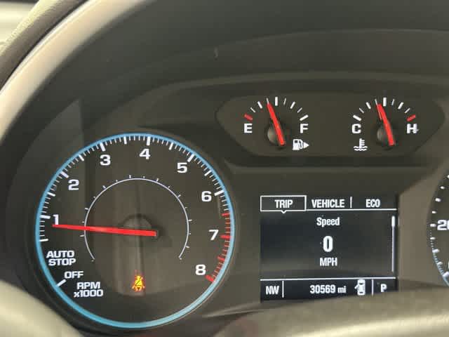 2022 Chevrolet Malibu photo 16 of 32