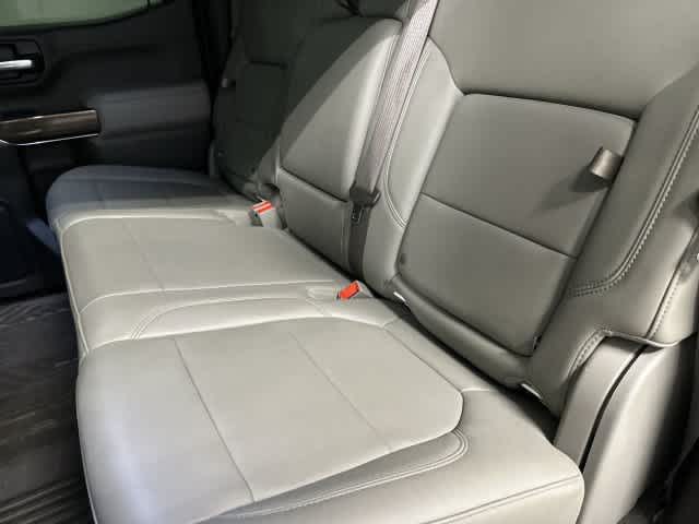 2020 Chevrolet Silverado 1500 photo 11 of 32
