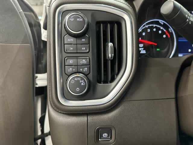 2020 Chevrolet Silverado 1500 photo 19 of 32