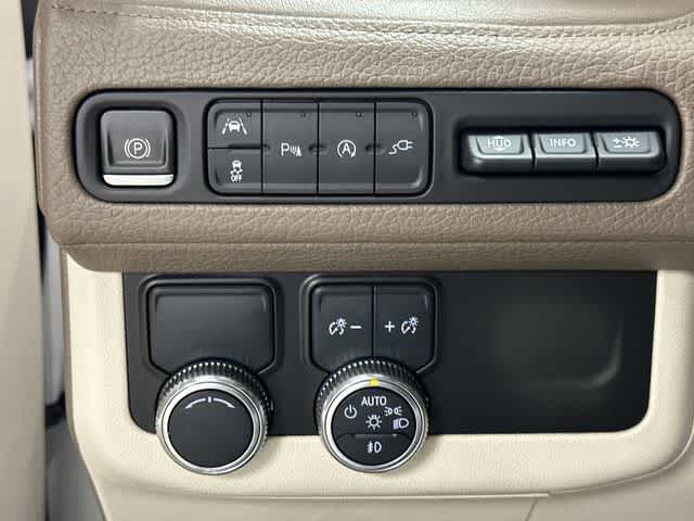 2021 GMC Yukon Denali Denali White Frost Tricoat at Group 1 GMC Buick South