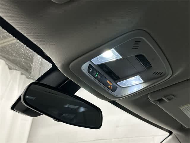 2020 Chevrolet Traverse LT Cloth Summit White at Davis Chevrolet