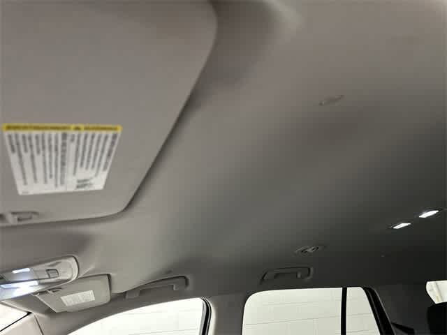 2020 Chevrolet Traverse LT Cloth Summit White at Davis Chevrolet