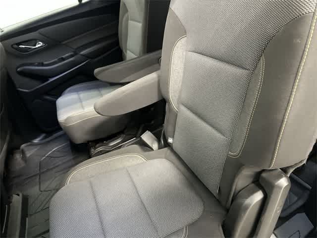 2020 Chevrolet Traverse LT Cloth Summit White at Davis Chevrolet