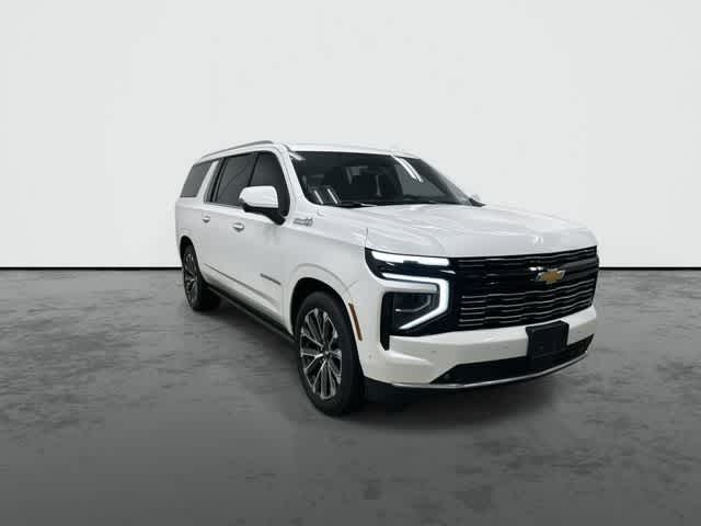 2025 Chevrolet Suburban High Country Iridescent Pearl Tricoat at Davis Chevrolet