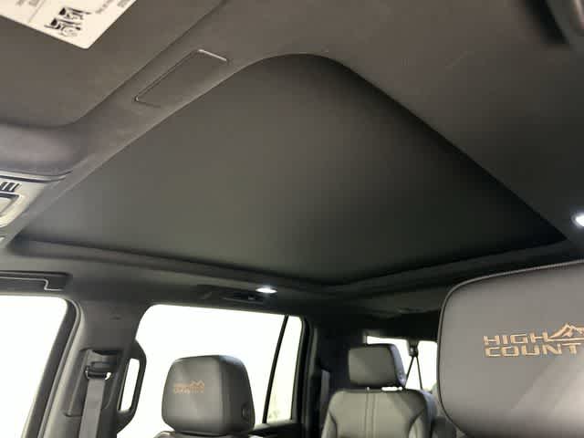 2025 Chevrolet Suburban High Country Iridescent Pearl Tricoat at Davis Chevrolet