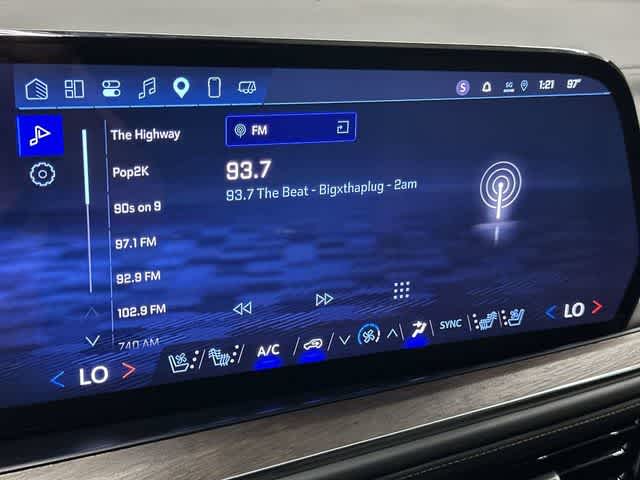 2025 Chevrolet Suburban High Country Iridescent Pearl Tricoat at Davis Chevrolet