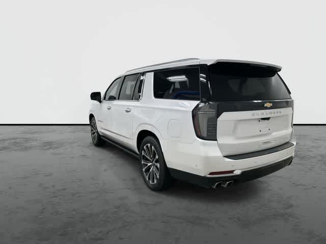 2025 Chevrolet Suburban High Country Iridescent Pearl Tricoat at Davis Chevrolet