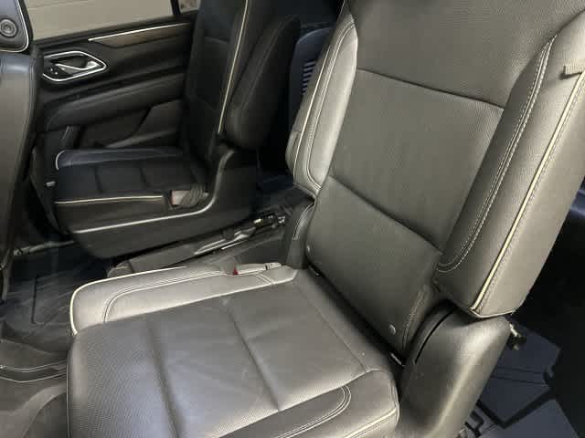 2023 Chevrolet Suburban photo 11 of 33