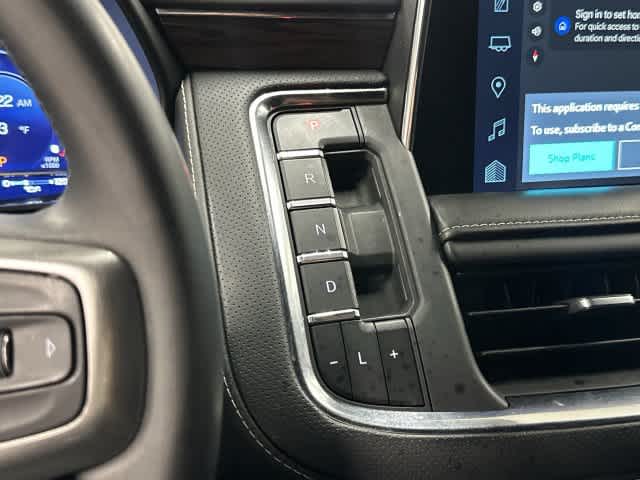 2023 Chevrolet Suburban photo 25 of 33