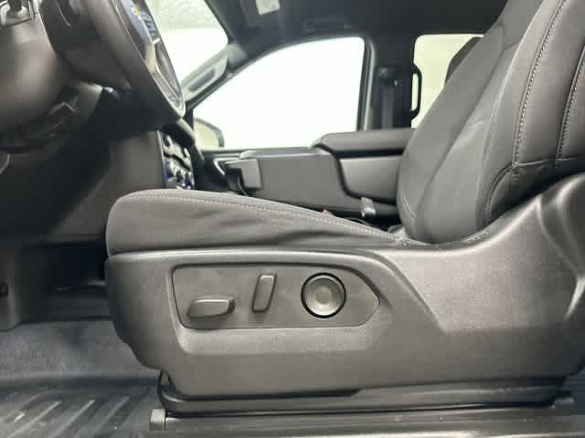 2024 Chevrolet Tahoe photo 25 of 31