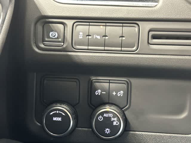 2024 Chevrolet Tahoe photo 18 of 31