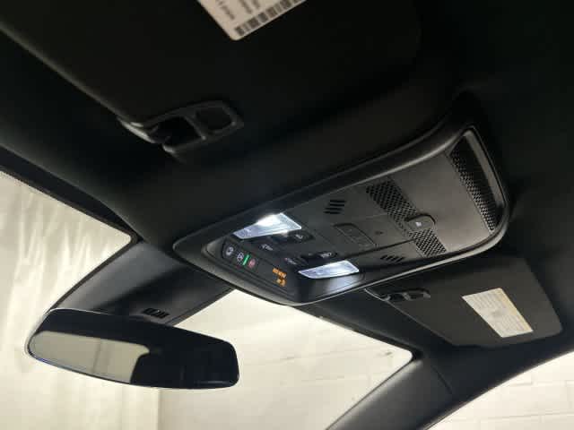 2023 Cadillac XT5 photo 21 of 33