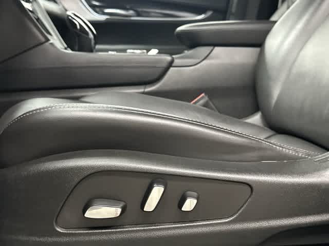 2023 Cadillac XT5 photo 27 of 33