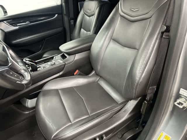 2023 Cadillac XT5 photo 10 of 33