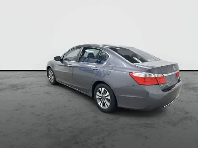 2013 Honda Accord photo 2 of 32