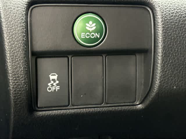 2017 Honda Accord Sedan photo 19 of 32