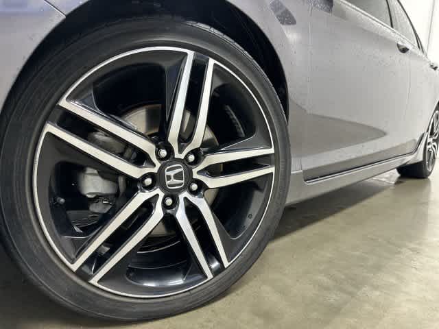 2017 Honda Accord Sedan photo 28 of 32