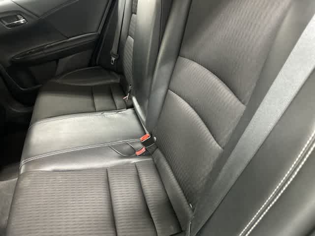 2017 Honda Accord Sedan photo 11 of 32