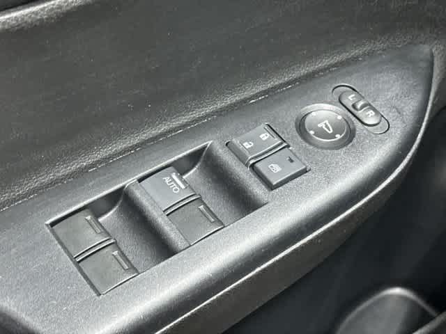 2017 Honda Accord Sedan photo 20 of 32