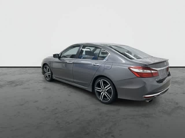2017 Honda Accord Sedan photo 9 of 32