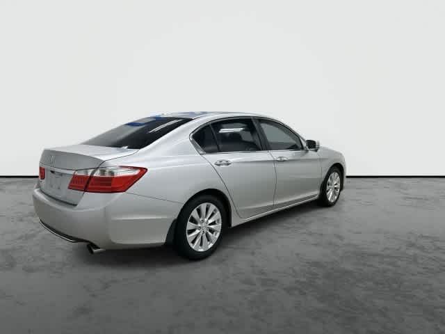 2014 Honda Accord photo 4 of 31
