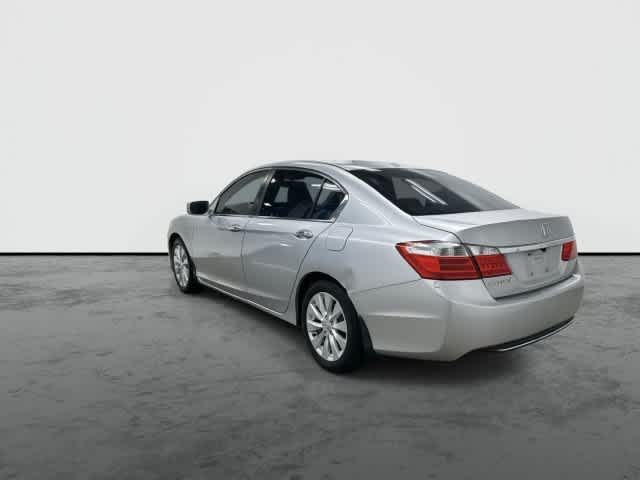 2014 Honda Accord photo 2 of 31