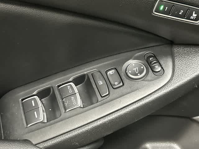 2022 Honda Accord photo 20 of 33