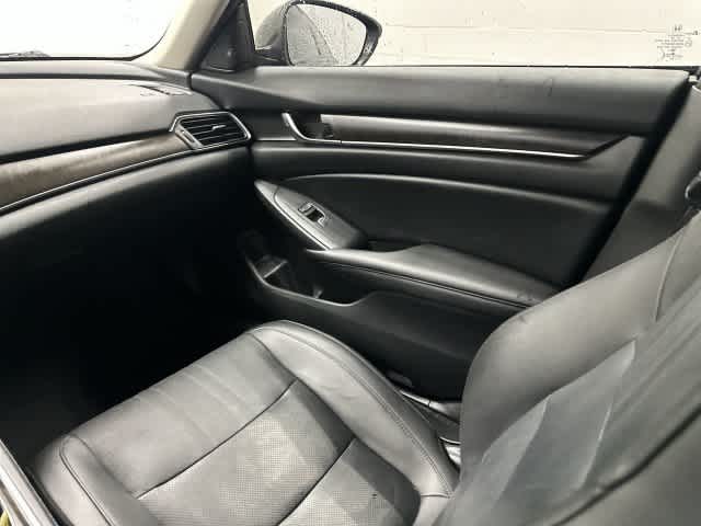2022 Honda Accord photo 13 of 33