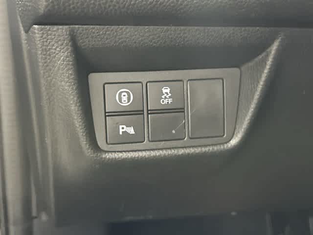 2022 Honda Accord photo 19 of 33