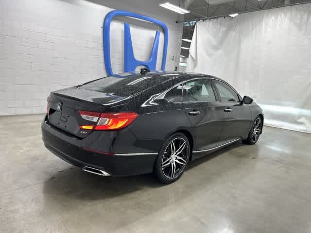 2022 Honda Accord photo 3 of 33