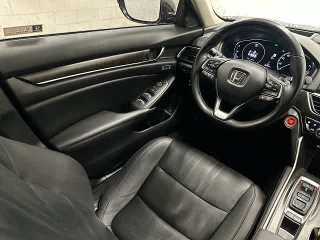 2022 Honda Accord photo 12 of 33