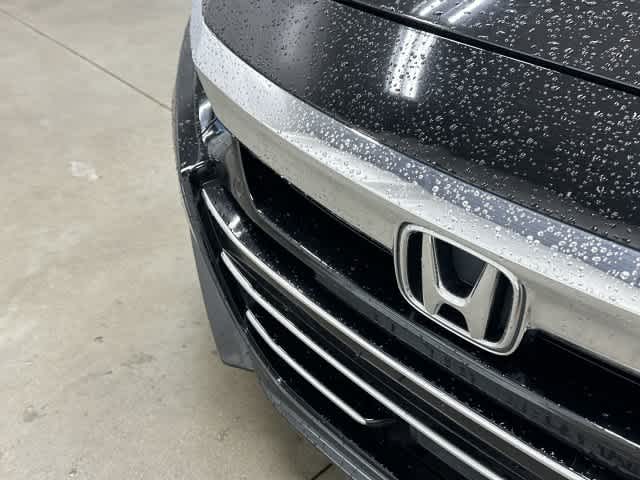 2022 Honda Accord photo 31 of 33