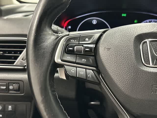 2022 Honda Accord photo 17 of 33