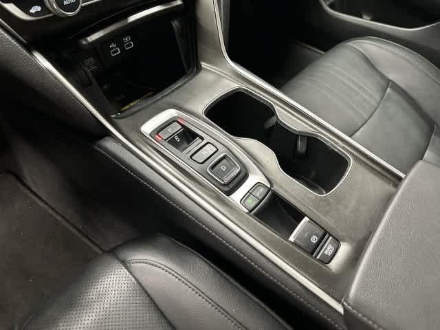 2022 Honda Accord photo 25 of 33