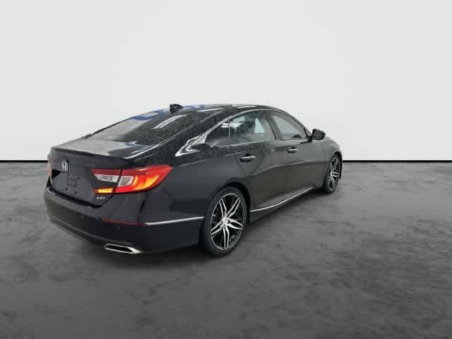 2022 Honda Accord photo 3 of 33