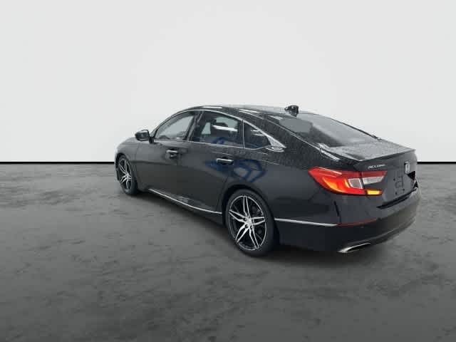 2022 Honda Accord photo 2 of 33