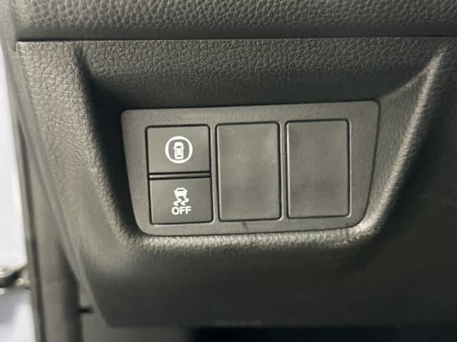 2022 Honda Accord Hybrid photo 19 of 31