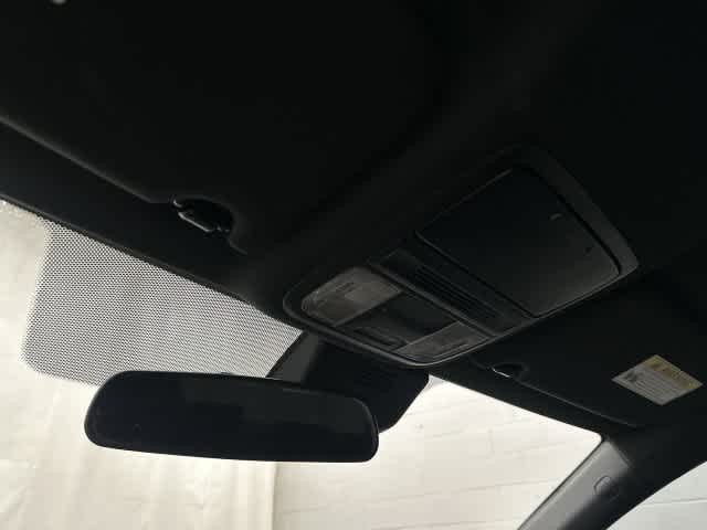 2022 Honda Accord Hybrid photo 21 of 31