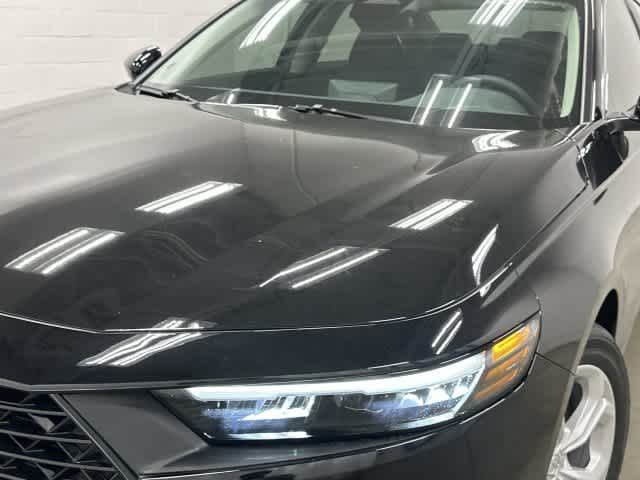 2026 Honda Accord photo 30 of 31