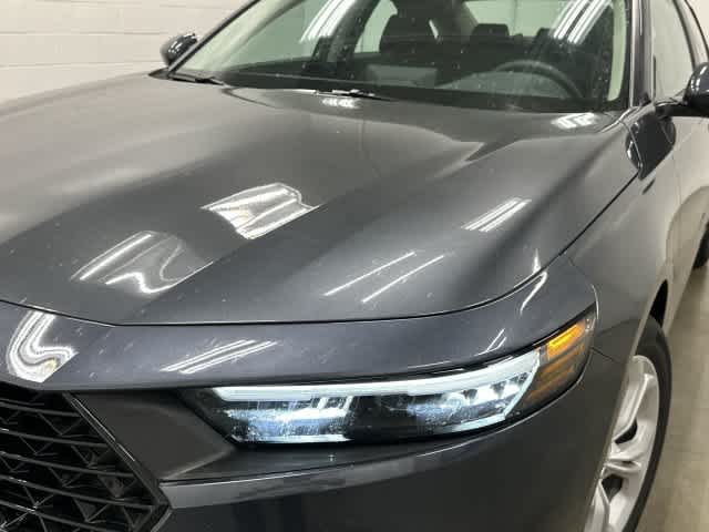 2026 Honda Accord photo 30 of 31