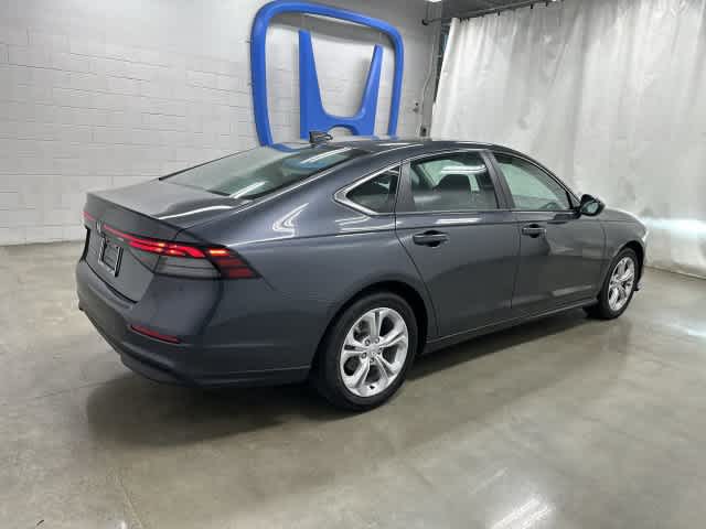 2026 Honda Accord photo 4 of 31