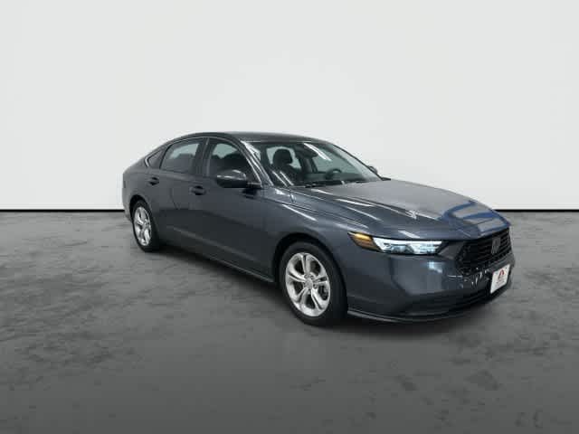 2026 Honda Accord photo 5 of 31