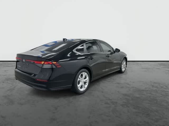 2026 Honda Accord photo 3 of 31