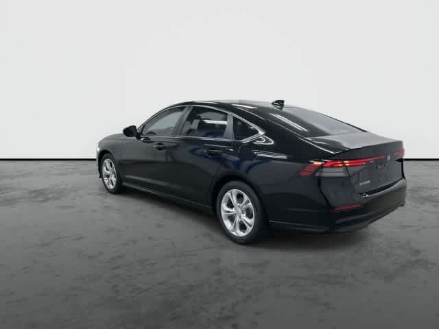 2026 Honda Accord photo 9 of 31