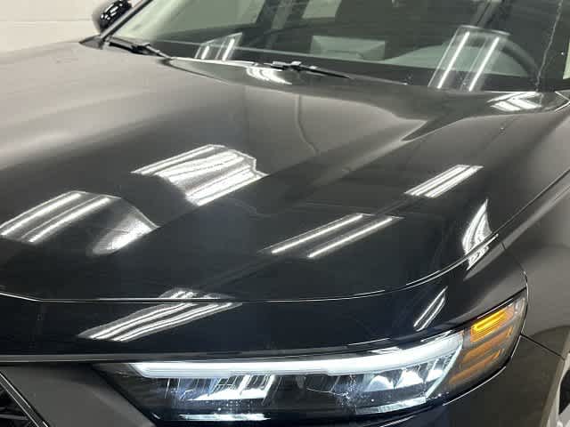 2026 Honda Accord photo 30 of 31